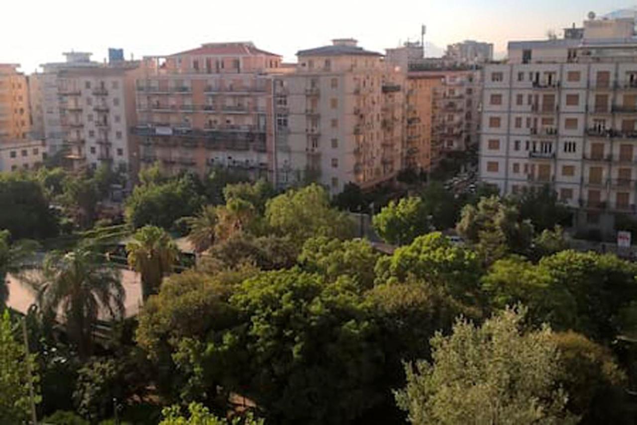 Hospedagem domiciliar Large E Small Private Bathroom Between Mondello And Old Town! Free Park! *